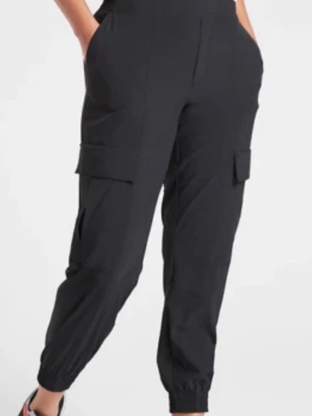 Athleta Chelsea Utility Cargo Jogger Pants Black